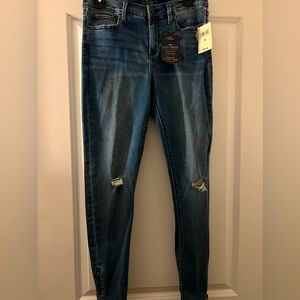 NWT Lucky Brand skinny jeans with zippers (size 28)